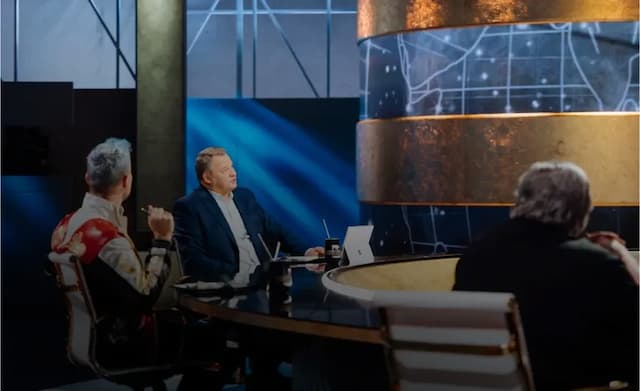 Season 1: Episode 7: UNICORN HUNTERS preview